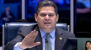 Alcolumbre rebate críticas e retira PEC da Segurança da pauta do Senado