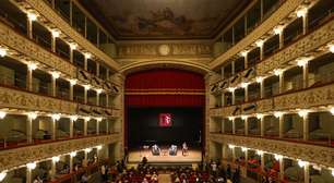 Teatro mais antigo de Roma reabre após mais de uma década fechado