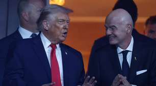 Prêmio da paz dado a Trump vira problema para Infantino na FIFA