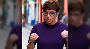 Atitude da Rede Globo com Flávio Bolsonaro incomoda Renata Lo Prete, afirma jornalista