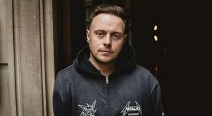 Sam Carter (Architects) relata crise de ansiedade causada por críticas à sua voz