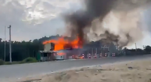 Incêndio destrói um resort em Bangladesh e mata 10 pessoas
