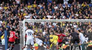 Manchester United tropeça no Leeds e chega a cinco jogos sem vencer