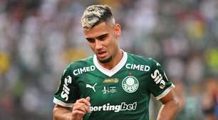 Andreas Pereira explica lance que causou expulsão no Palmeiras