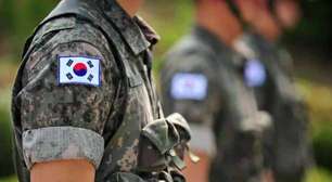 Coreia do Sul condena capitão gay do Exército por relação amorosa com outro militar