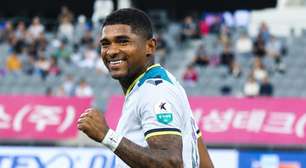 Ex-Corinthians, Gabriel Lima brilha com hat-trick em 45 minutos na Coreia do Sul e celebra: 'Vai ficar marcado'