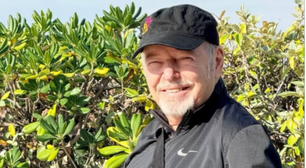Vasco Rossi cai de bicicleta e rompe ligamentos no ombro