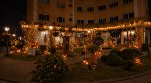 Vila Helio, em Mogi, recebe decoração de Halloween até 2 de novembro
