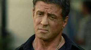 Sylvester Stallone, aos 80 anos, arrepende-se profundamente de ter feito as próprias cenas de ação: "Terminei com nove cirurgias nas costas"
