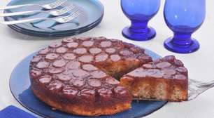 Como fazer bolo gelado de aveia e banana com calda caramelizada