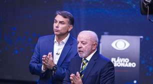 Lula desafia Flávio Bolsonaro a abrir conta bancária: 'Para que o povo saiba quem é ladrão'