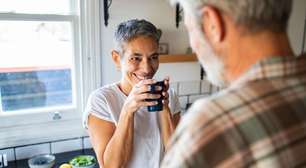 Sou especialista em saúde garanto: "Evite beber café durante as nove horas que antecedem o sono para que o corpo aproveite melhor os efeitos positivos da bebida"