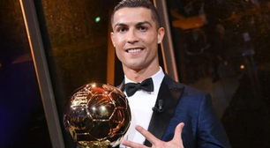 Cristiano Ronaldo lidera votação popular para o prêmio de maior Bola de Ouro de todos os tempos