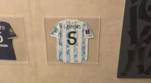 Neymar posta foto da camisa de Paredes após eliminação do Vasco