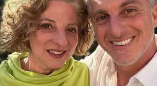 Mãe de Luciano Huck revela que filho gay deixou o Brasil após receber ameaças de morte