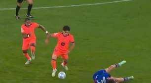 Kvaratskhelia rompe ligamento do joelho e passará por cirurgia