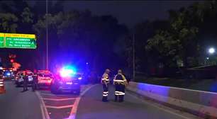 Corpo esquartejado de mulher é encontrado na Marginal Tietê após suspeito ser morto a tiros pela PM