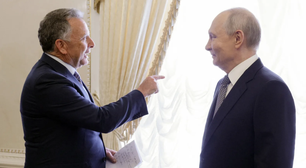 Enviado de Trump para a Rússia elogia Putin como um grande 'humanitário'
