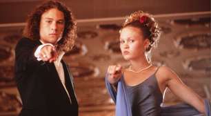 Julia Stiles homenageia Heath Ledger, seu par romântico em '10 Coisas que eu Odeio em Você'