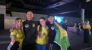 'Tirei meu título para votar nele': apoiadores vão a ato em SP em apoio a Flávio Bolsonaro na reta final da eleição