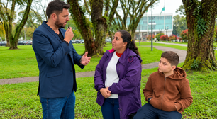 Influenciador Léo Molina conhece menino com doença rara que sonha em jogar futebol e conhecer Neymar