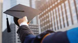 Fiscalizar o exercício profissional não é regular a educação superior