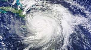 'Ciclone monstro' cancela 300 voos e coloca Taiwan e Japão em alerta