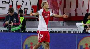 Monaco vence o Freiburg e segue 100% na Conference League