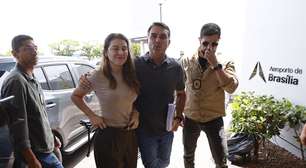 Flávio Bolsonaro chega aos EUA com mulher e filhas; governo Trump concederá visto para candidato derrotado