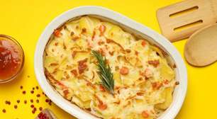Batata gratinada cremosa e douradinha: um jantar saboroso que dá vontade de repetir