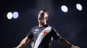 Marino desencanta, e Vasco vira contra o Corinthians em São Januário