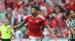 Internacional vence o Botafogo e pressiona rivais no Z-4