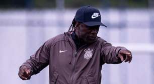 Seedorf prepara mudanças no Corinthians para enfrentar o Vasco; veja escalação