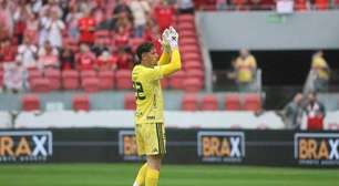 Kauan Jesus celebra estreia com vitória no Beira-Rio: "Muita emoção"