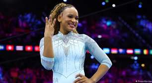 Rebeca Andrade conquista tricampeonato mundial no salto
