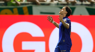 Palmeiras vence o RB Bragantino e dorme na liderança Brasileirão