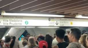 Apoiadores de Lula xingam Neymar no metrô em SP e enaltecem Bruna Marquezine
