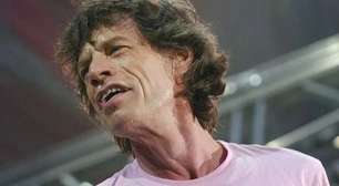 Mick Jagger (83 anos) treina de 5 a 6 dias por semana e corre 12 km diários: "Vou para a cama por volta das 2h da manhã. Levanto às 10h."