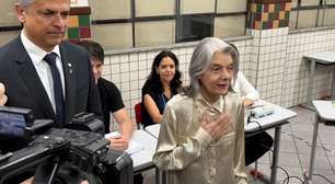 Ministra Cármen Lúcia vota em Belo Horizonte no segundo turno das eleições