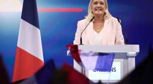 Marine Le Pen promete 'restaurar a ordem' ao lançar campanha presidencial na França