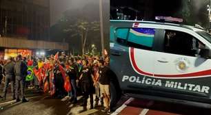 Apoiadores de Lula ocupam Avenida Paulista e PM é acionada