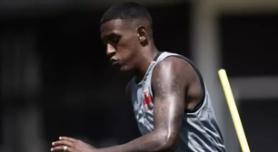 Zagueiro do Vasco, Robert Renan capota BMW no Rio