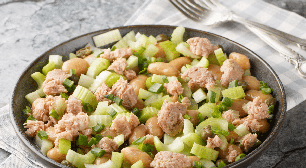 Cardápio saudável: 5 saladas leves e ricas em proteínas para o almoço da semana