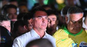 'É impossível reconhecer resultado', afirma Flávio Bolsonaro após derrota