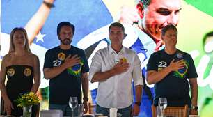 Aliados de Flávio Bolsonaro, Tarcísio e Nunes concordaram com prorrogação de horário de votação
