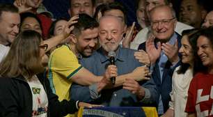 Imprensa espanhola vê com cautela aposta de Sánchez na fórmula da campanha de Lula, impulsionada por Janones