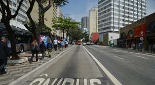 Faixa exclusiva de ônibus rende multa de R$ 293,47 e 7 pontos pelo art. 184 do CTB