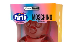 Moschino lança perfumes Toy 2 com frascos tie-dye e parceria com Fini