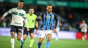 Braithwaite desabafa após vitória do Grêmio: "Significa muito"