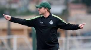 Coritiba demite técnico Fernando Seabra após mais uma derrota